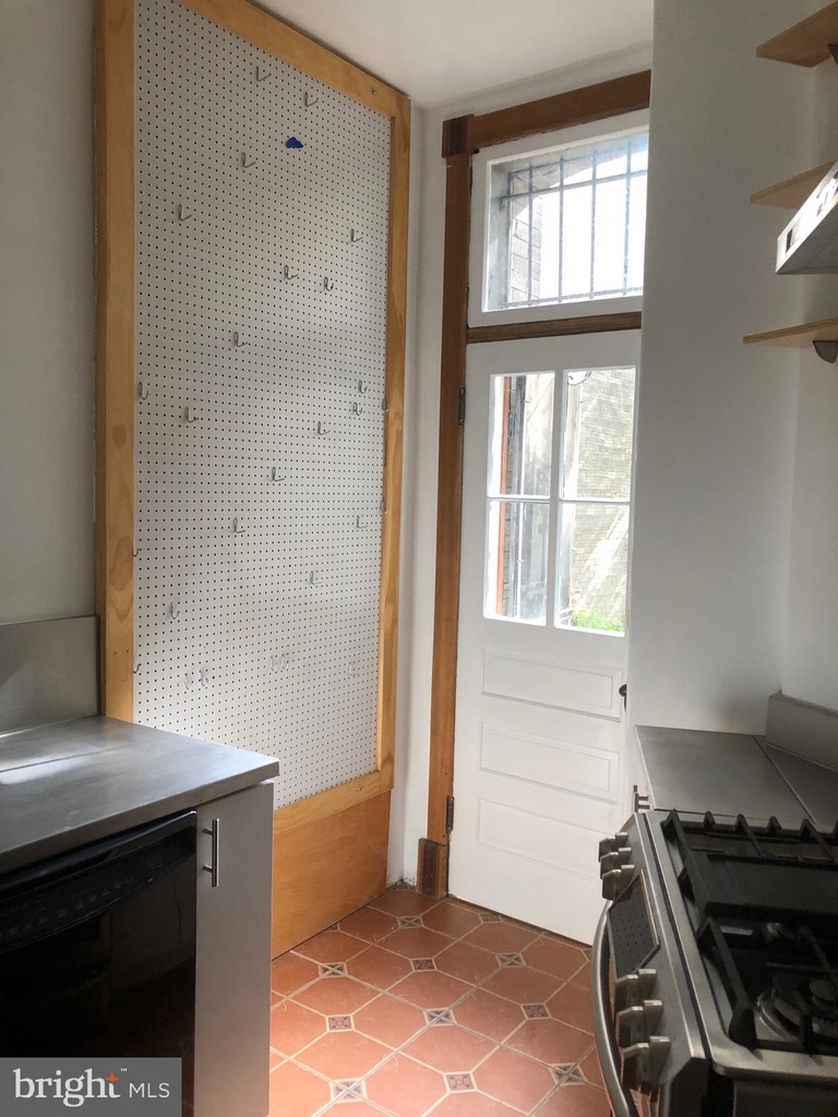 2022 Columbia Road Nw - Photo 19