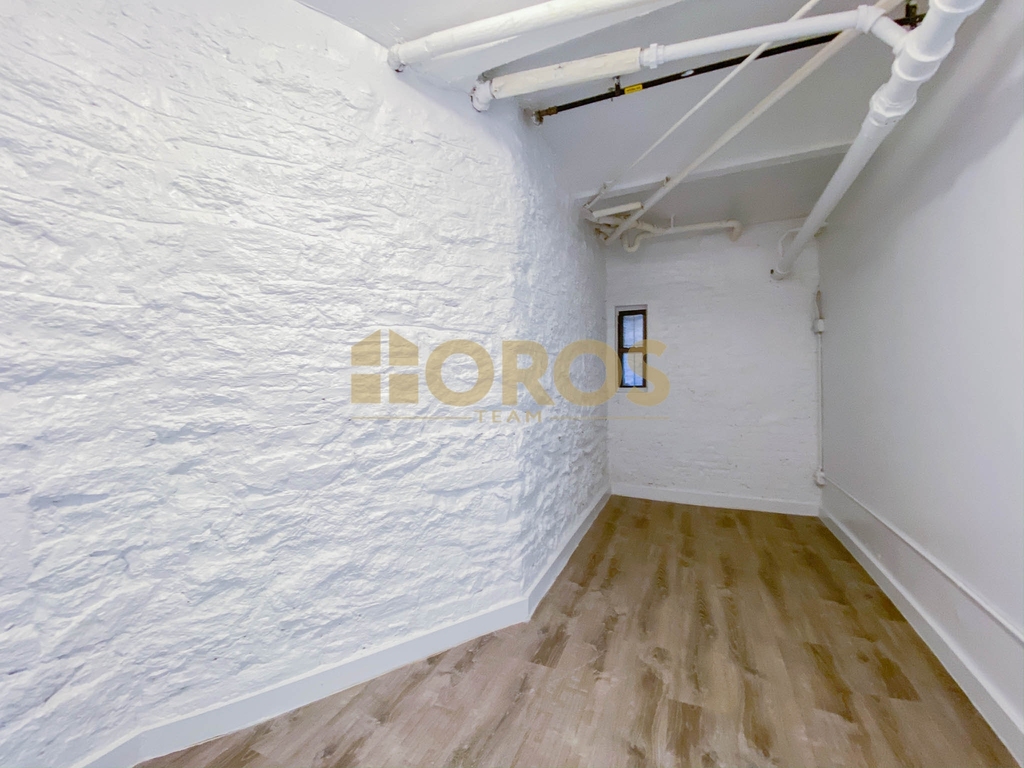 217 East 10th Street - Photo 9
