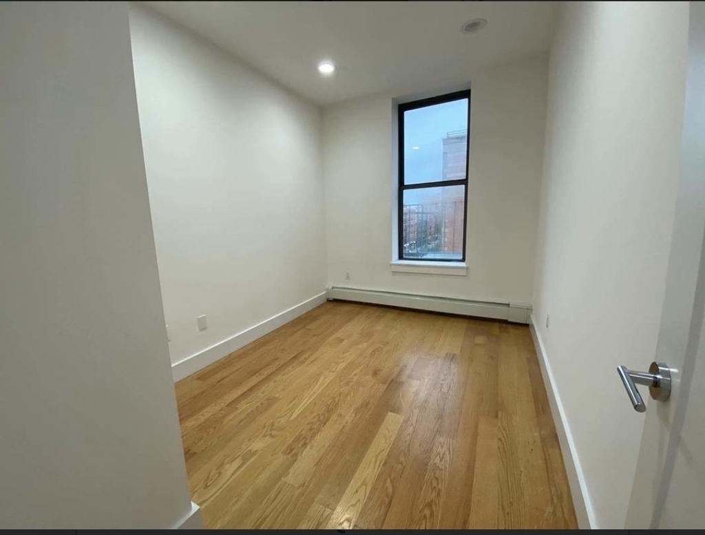 301 West 121  - Photo 8