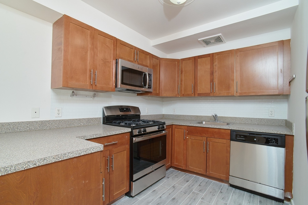 34 West 139th Street - Photo 5