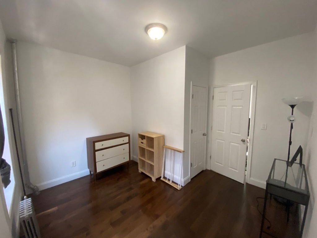 502 West 167th Street - Photo 4