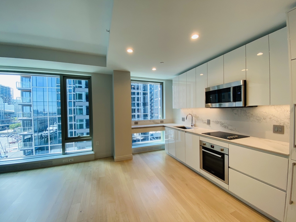 133 Seaport Blvd. - Photo 1