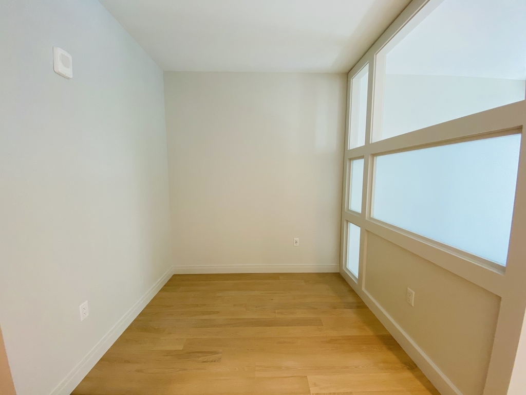 133 Seaport Blvd. - Photo 5