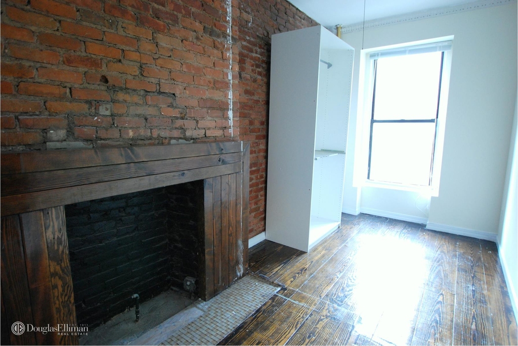 166 1st Avenue - Photo 8