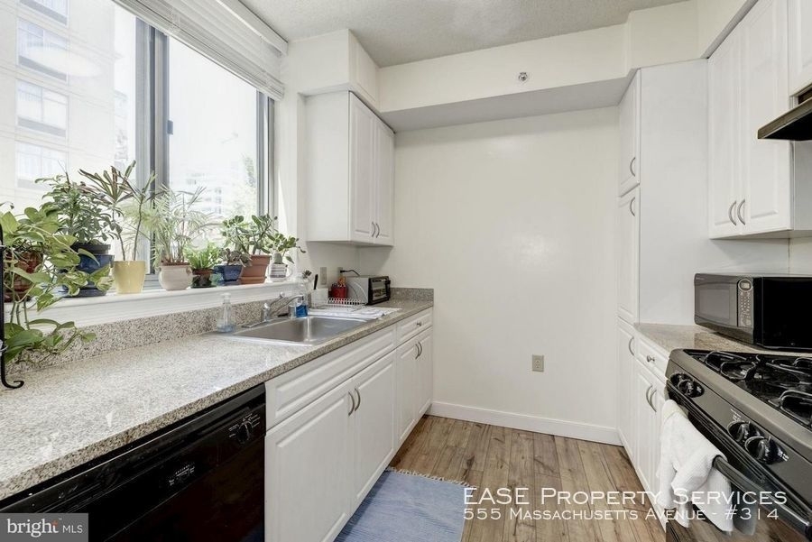 555 Massachusetts Avenue - Photo 10