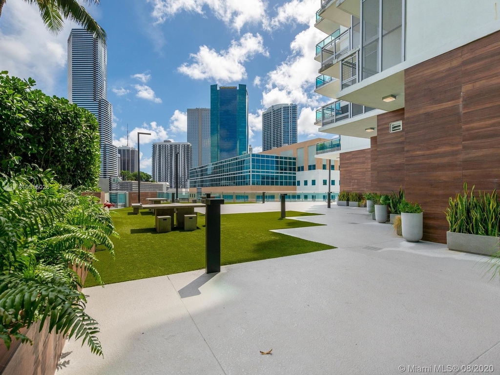 350 S Miami Ave - Photo 46