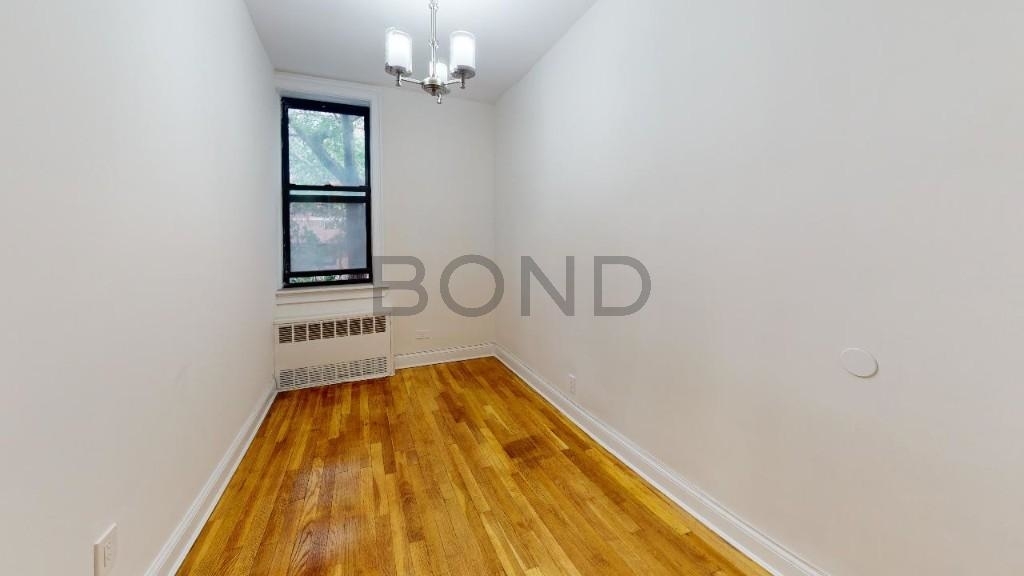 338 East 70th Street - Photo 4