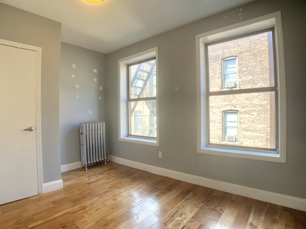 565 West 190th Street - Photo 7