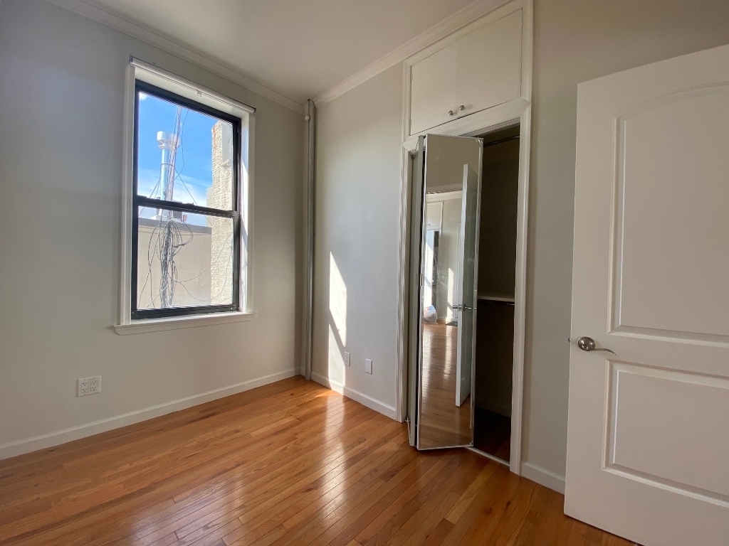 133 Avenue D - Photo 2