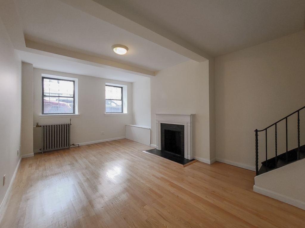 152 East 84th Street - Photo 0