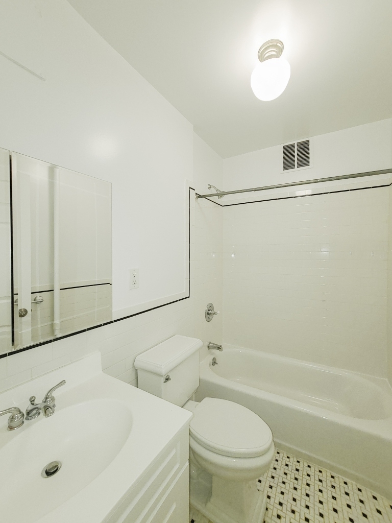 152 East 84th Street - Photo 6