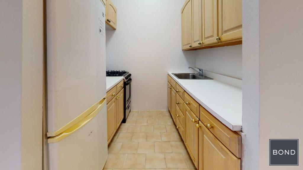 457 West 46th Street - Photo 1