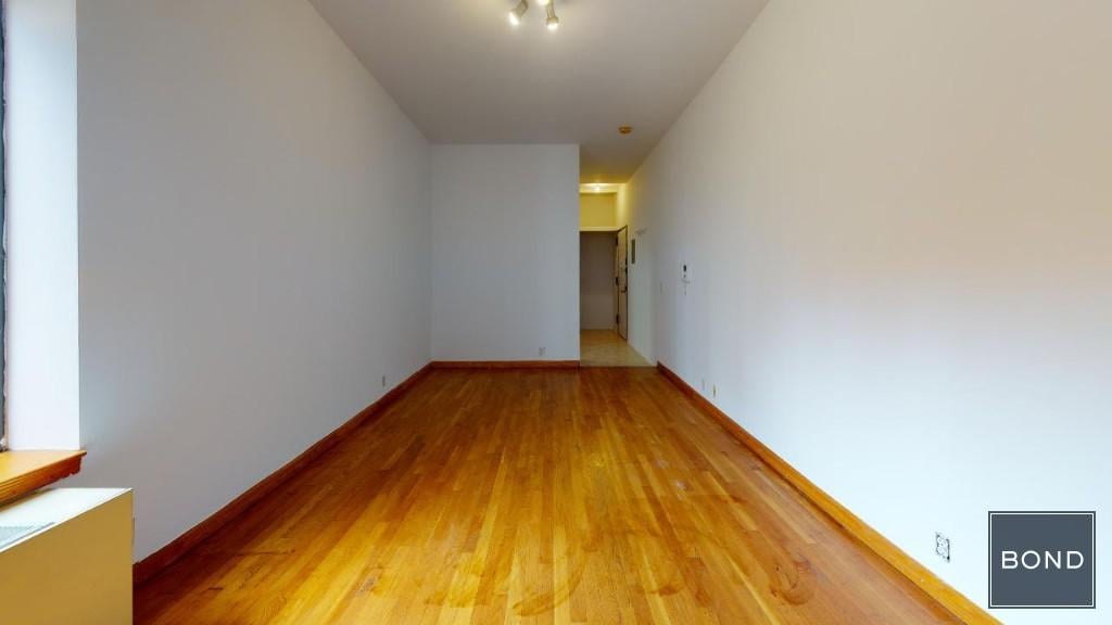 457 West 46th Street - Photo 2