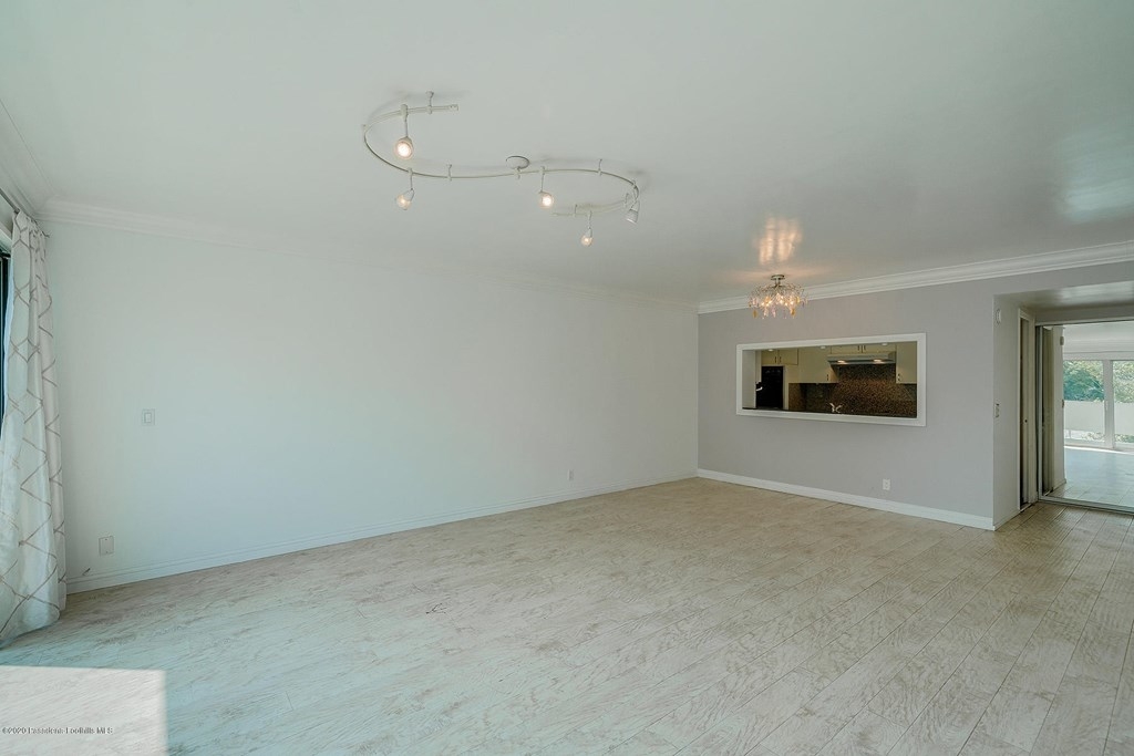 10701 Wilshire Boulevard - Photo 4