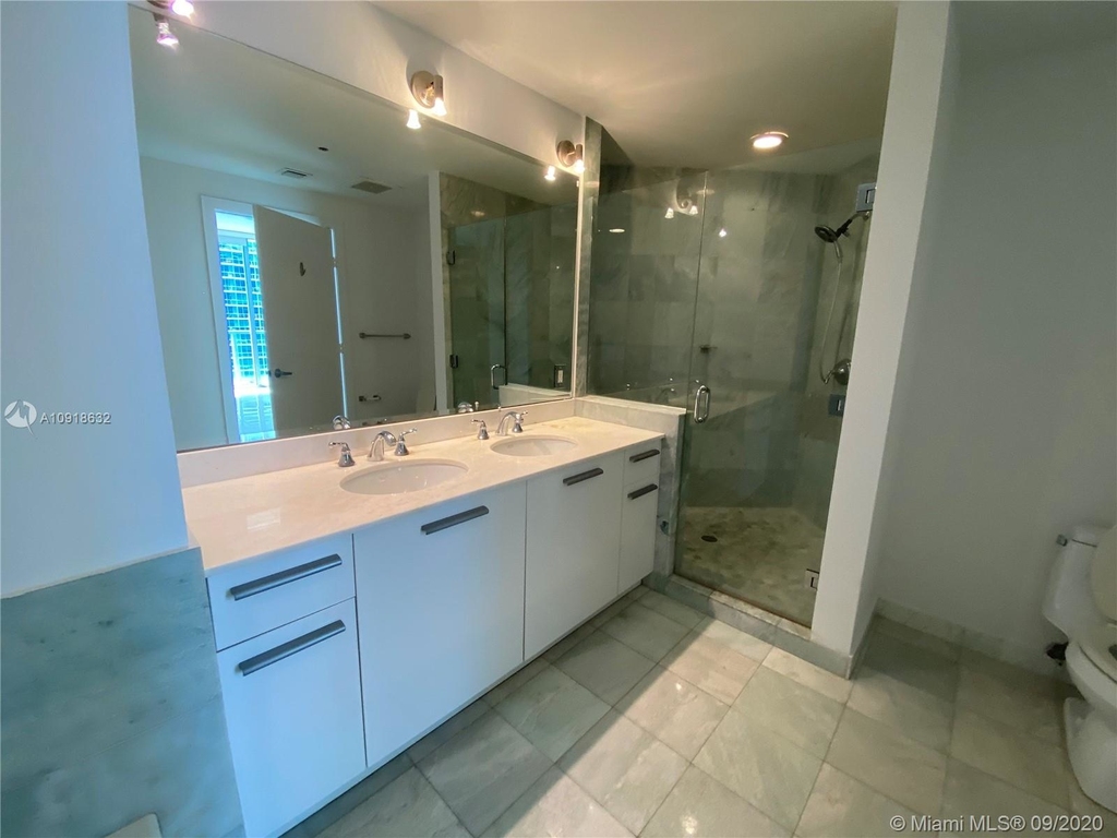 1060 Brickell Ave - Photo 12