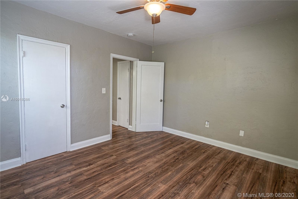 7510 Byron Ave - Photo 12