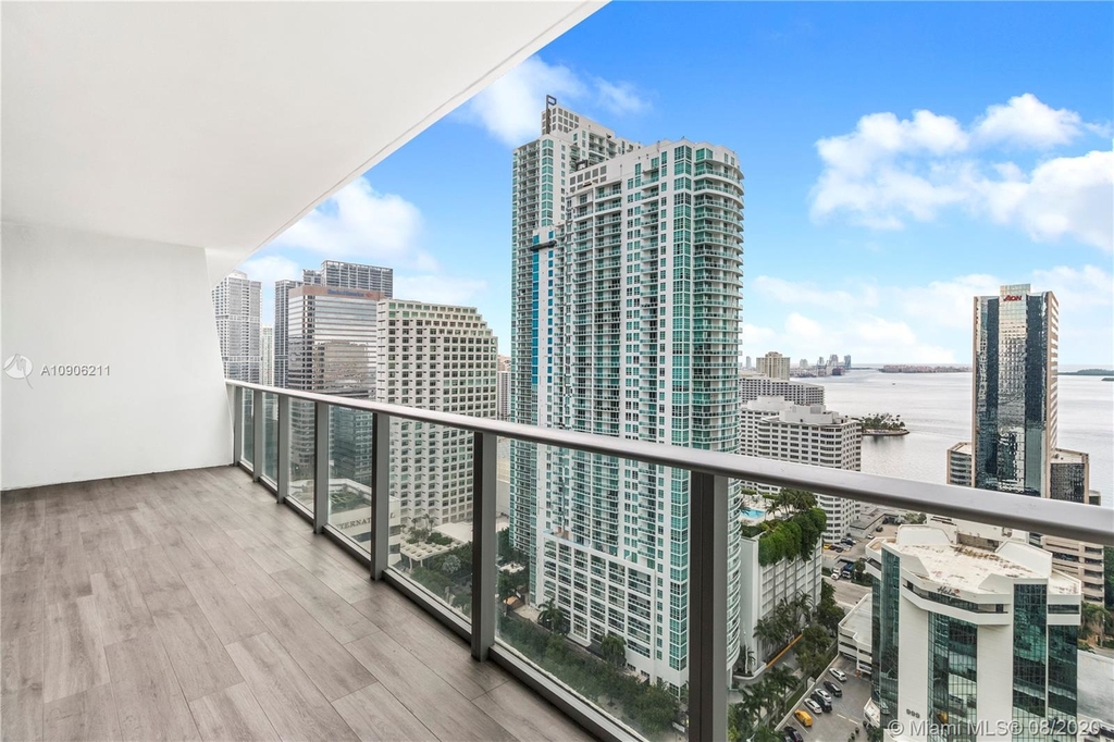 1010 Brickell Ave - Photo 16