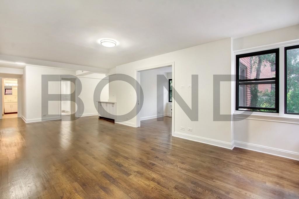 20 Beekman Place - Photo 2