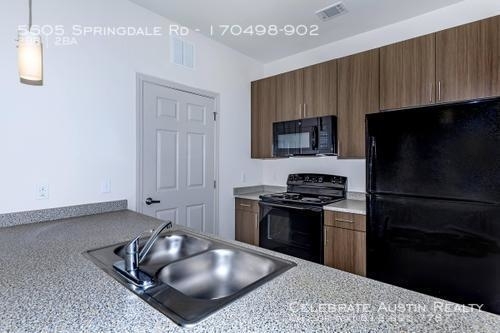 5605 Springdale Rd - Photo 2