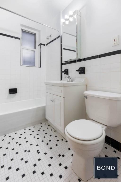 216 West 102nd Street - Photo 5