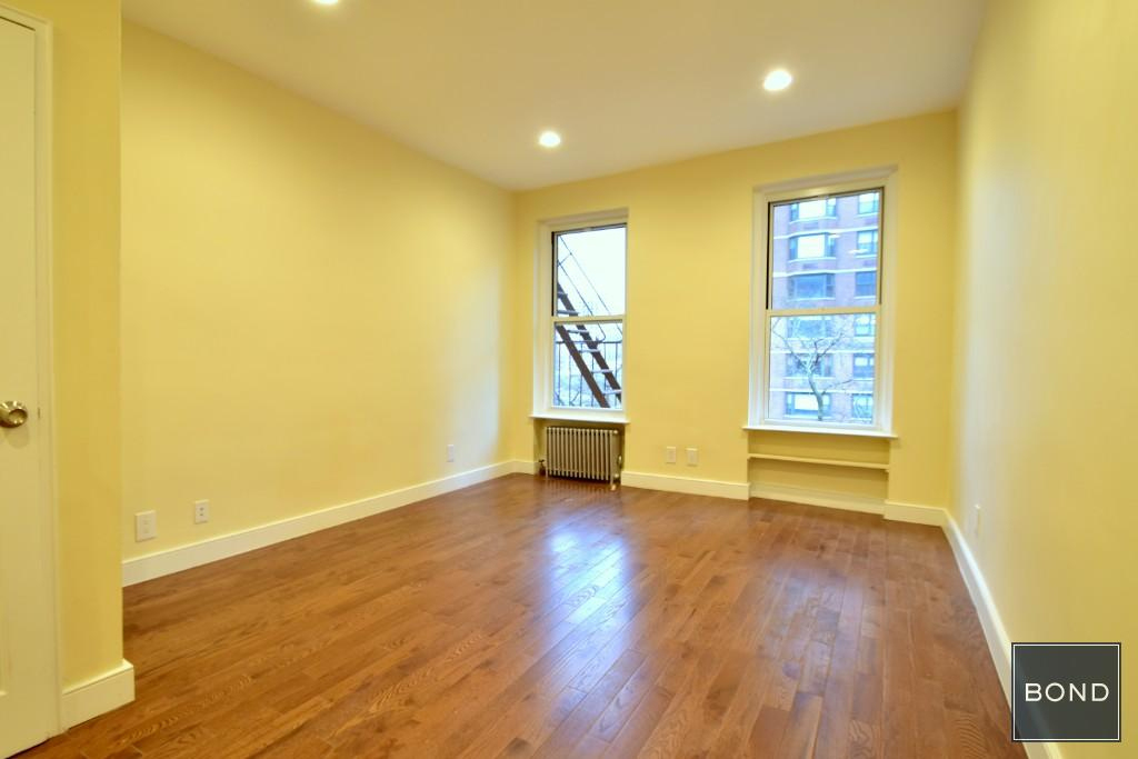 1598 Third Avenue - Photo 0