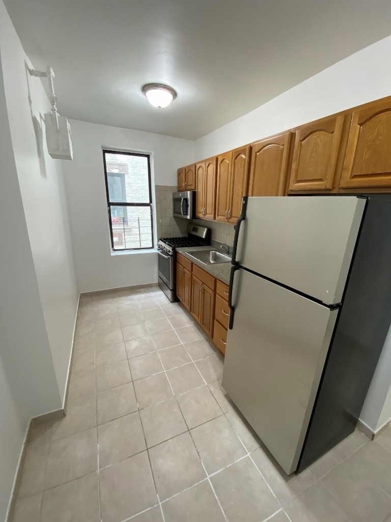 601 West 141st Street - Photo 4