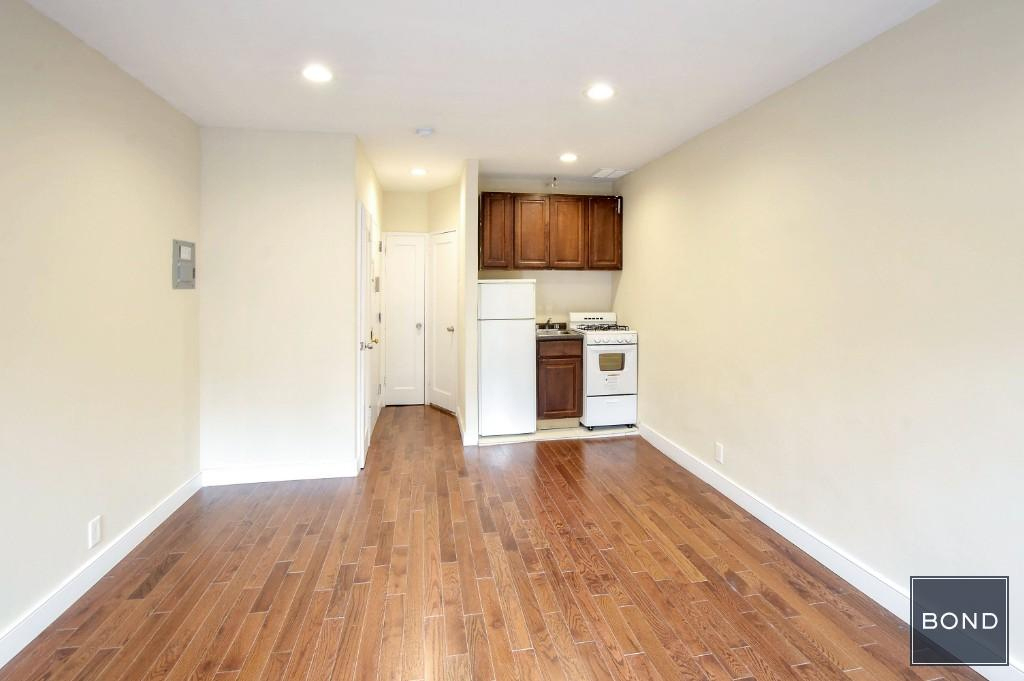 1598 Third Avenue - Photo 1