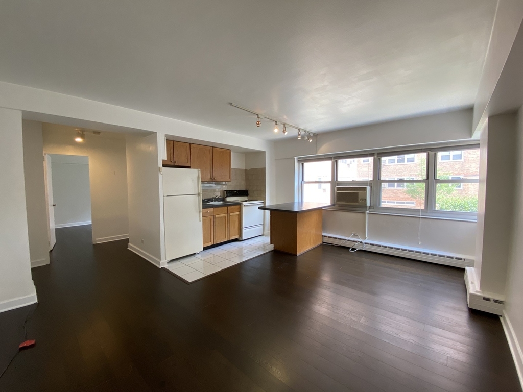 4960 North Marine Drive - Photo 2