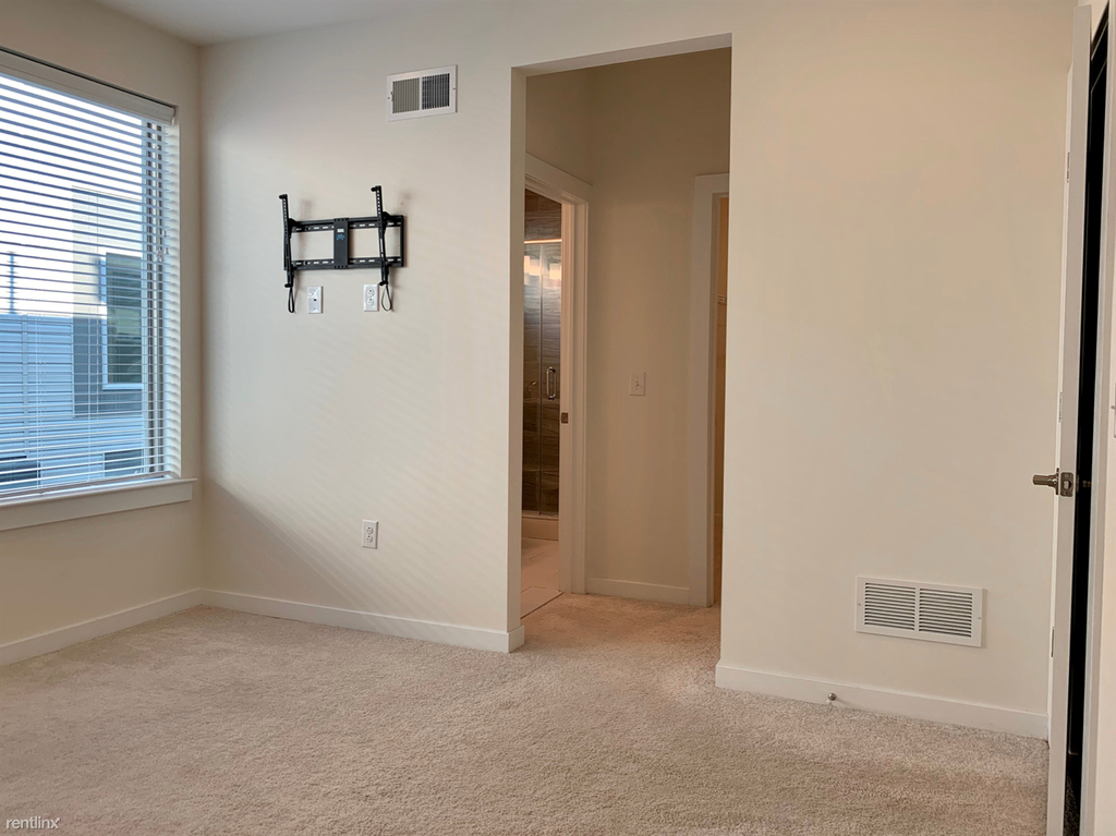 2108 Kensington Walk - Photo 13