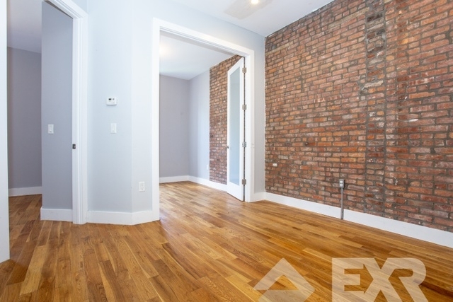 35 Rogers Avenue - Photo 1