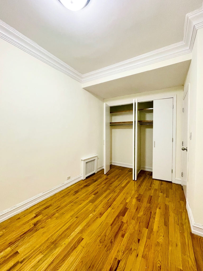 235 East 46th Street - Photo 7