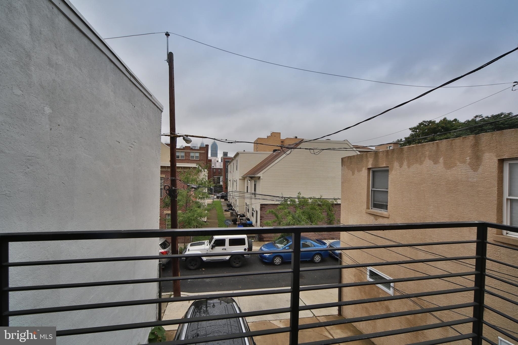 1605 Christian Street - Photo 9