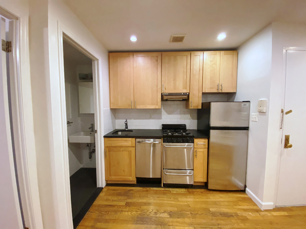 431 East 73rd Street - Photo 1