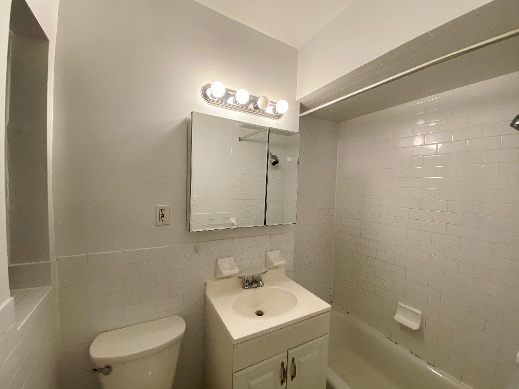 429 East 73rd Street - Photo 4