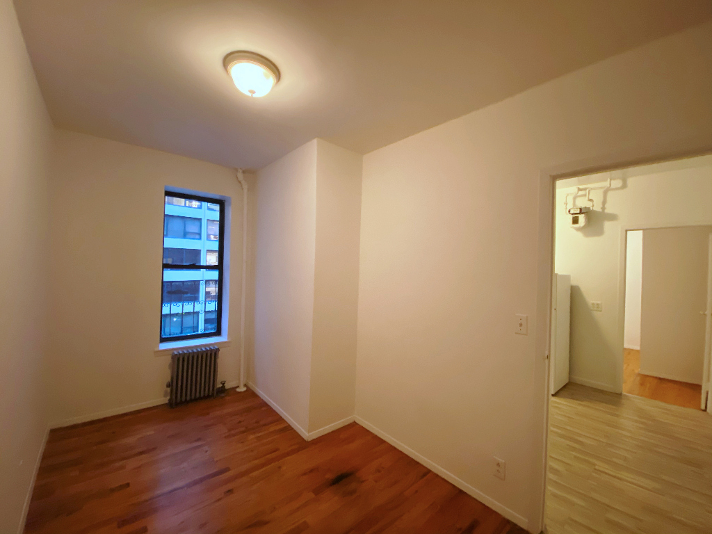 411 East 70th Street - Photo 3