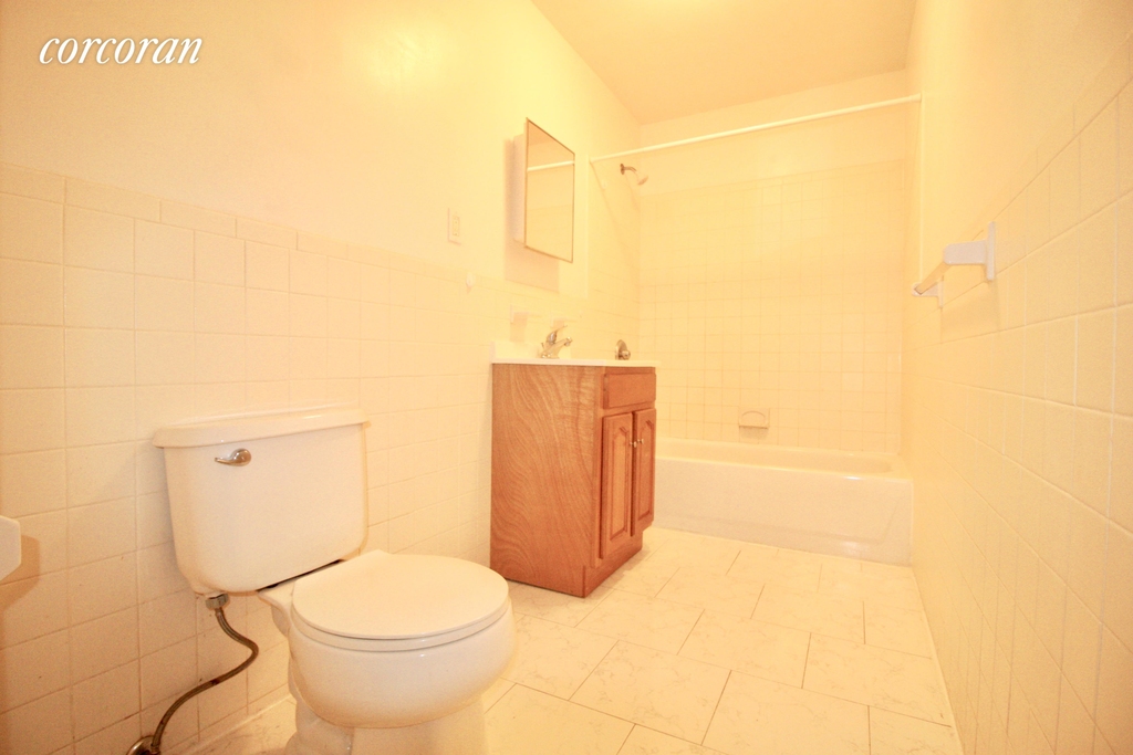 272 Willoughby Avenue - Photo 9