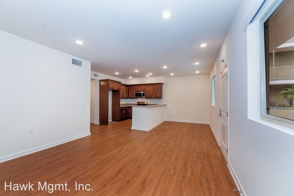 7108 Amigo Ave. - Photo 23