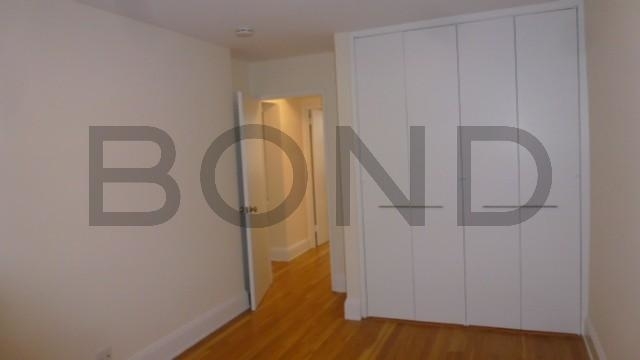 305 West 13th Street - Photo 9