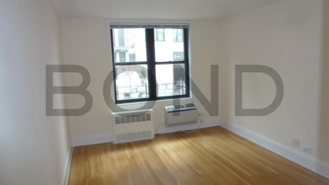 305 West 13th Street - Photo 5