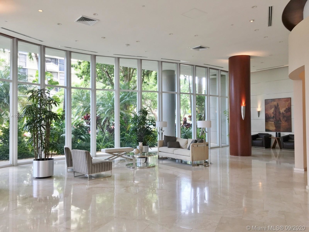 2475 Brickell Ave - Photo 40