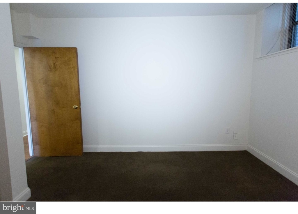 1411 Walnut Street - Photo 18