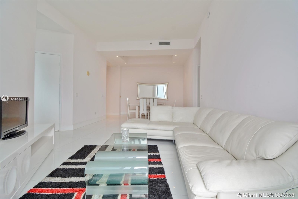 16001 Collins Ave - Photo 11