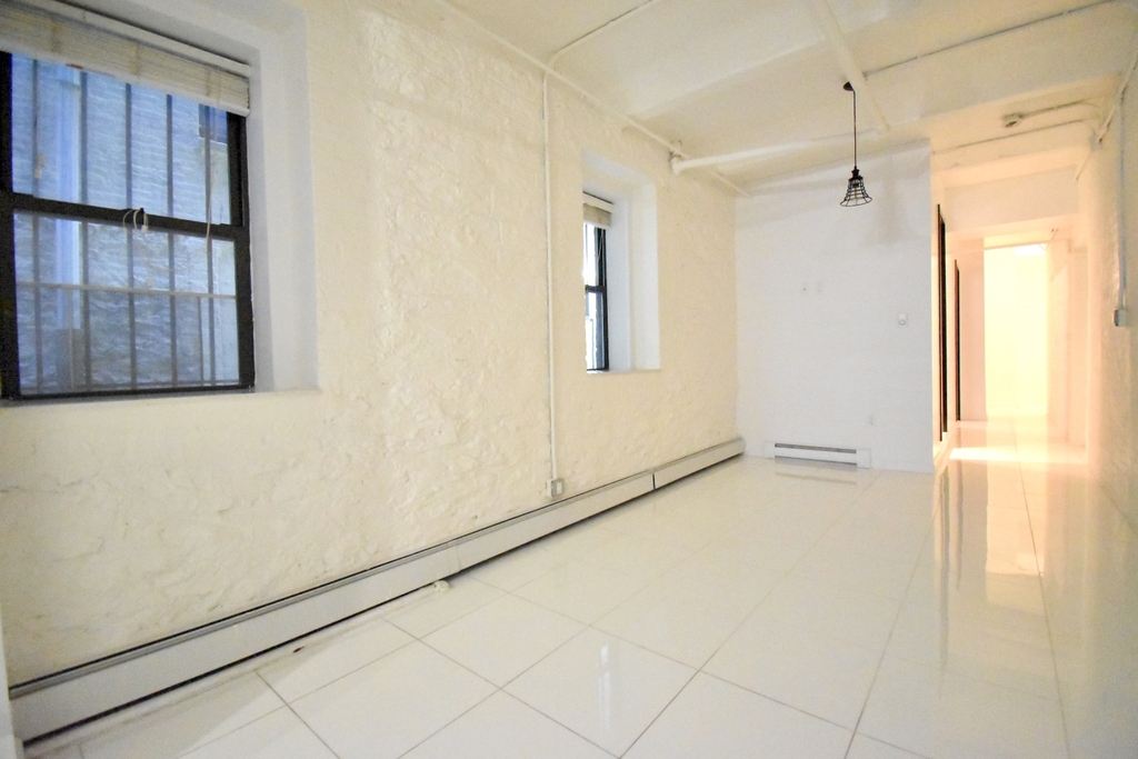 309 W 111th St - Photo 7