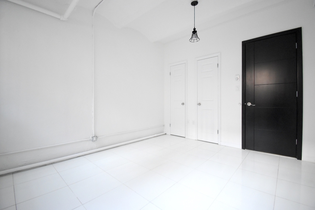 309 W 111th St - Photo 5