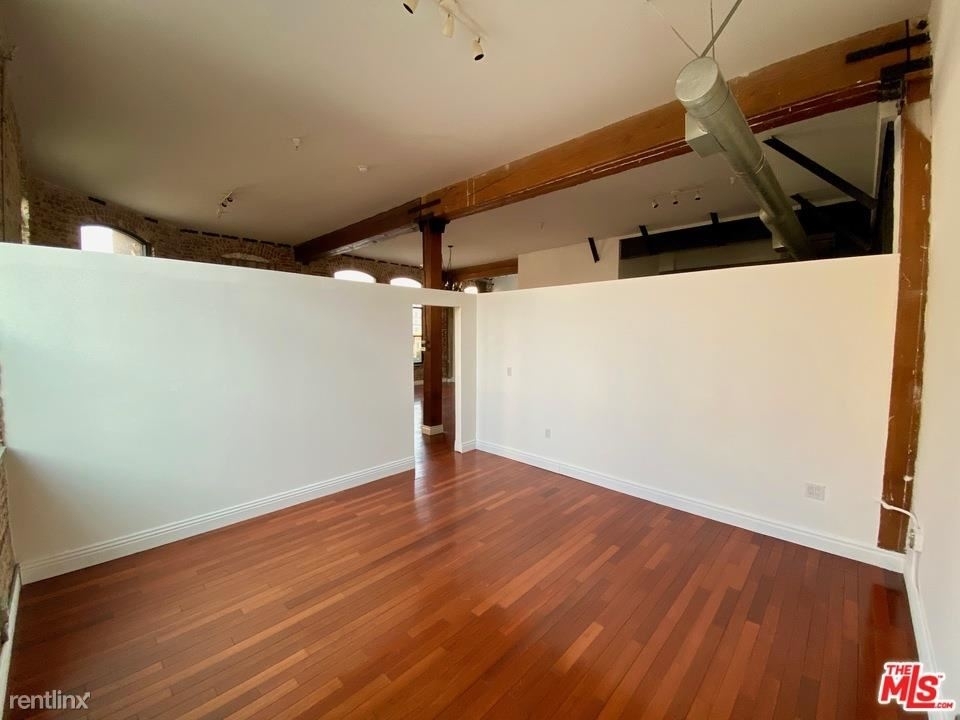 652 Mateo St Unit 202 - Photo 2