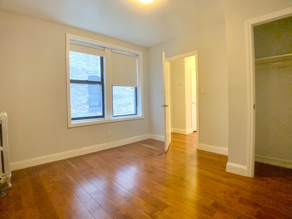 551 West 190th Street - Photo 6