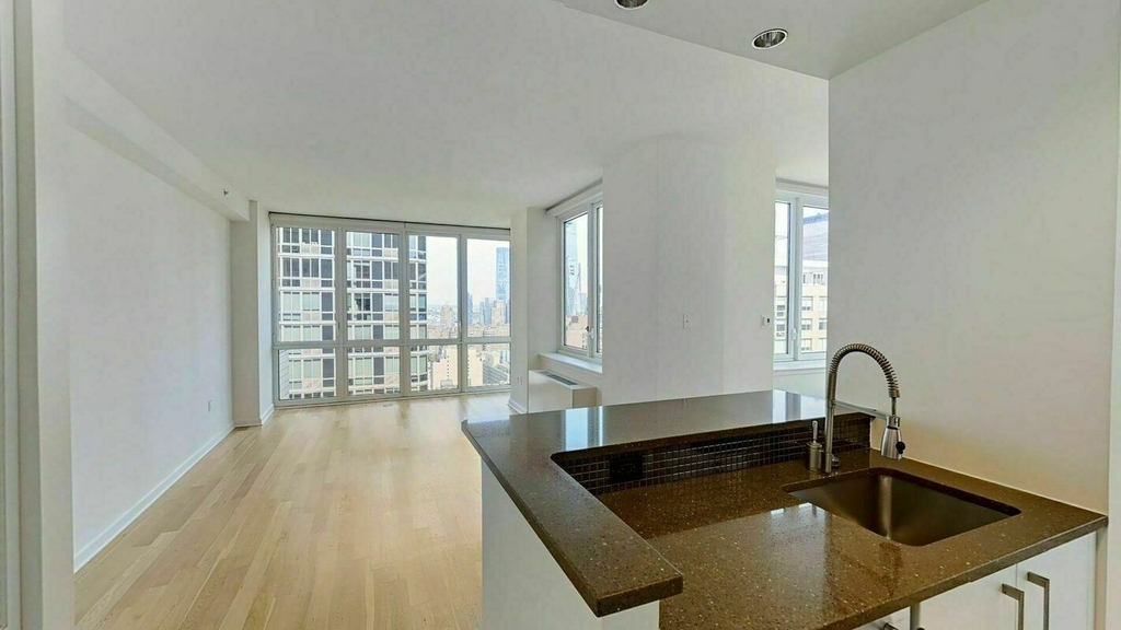 55 West 25th Street - Photo 3