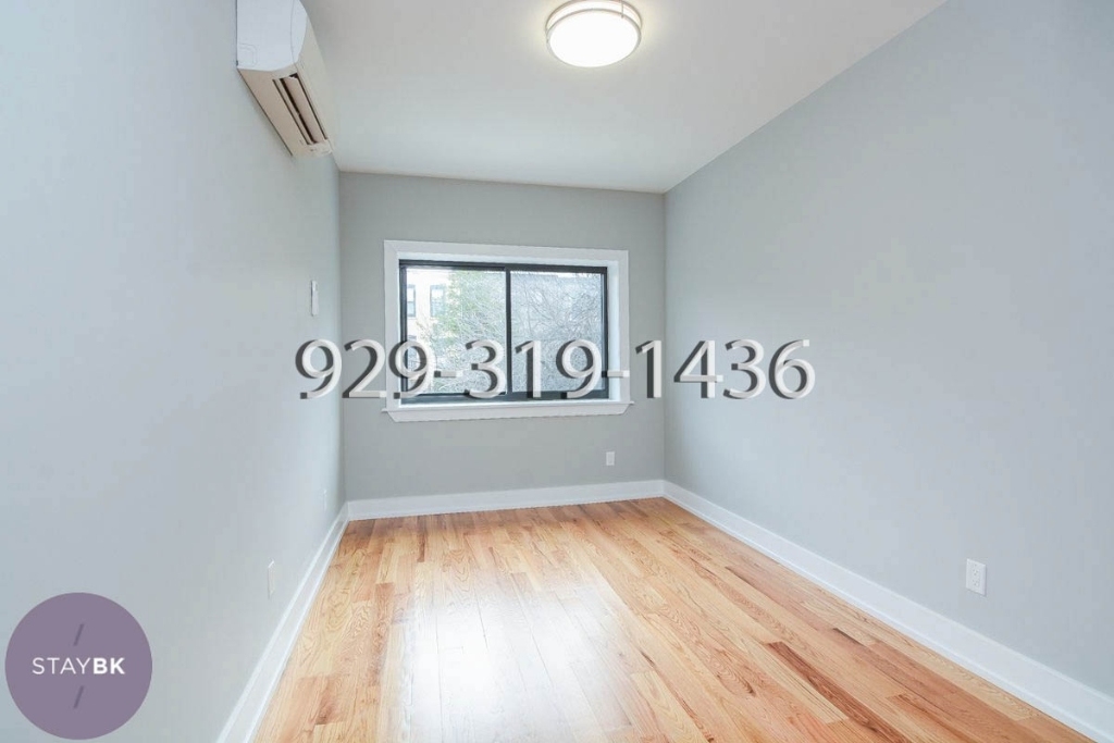 1480 Pacific Street - Photo 7