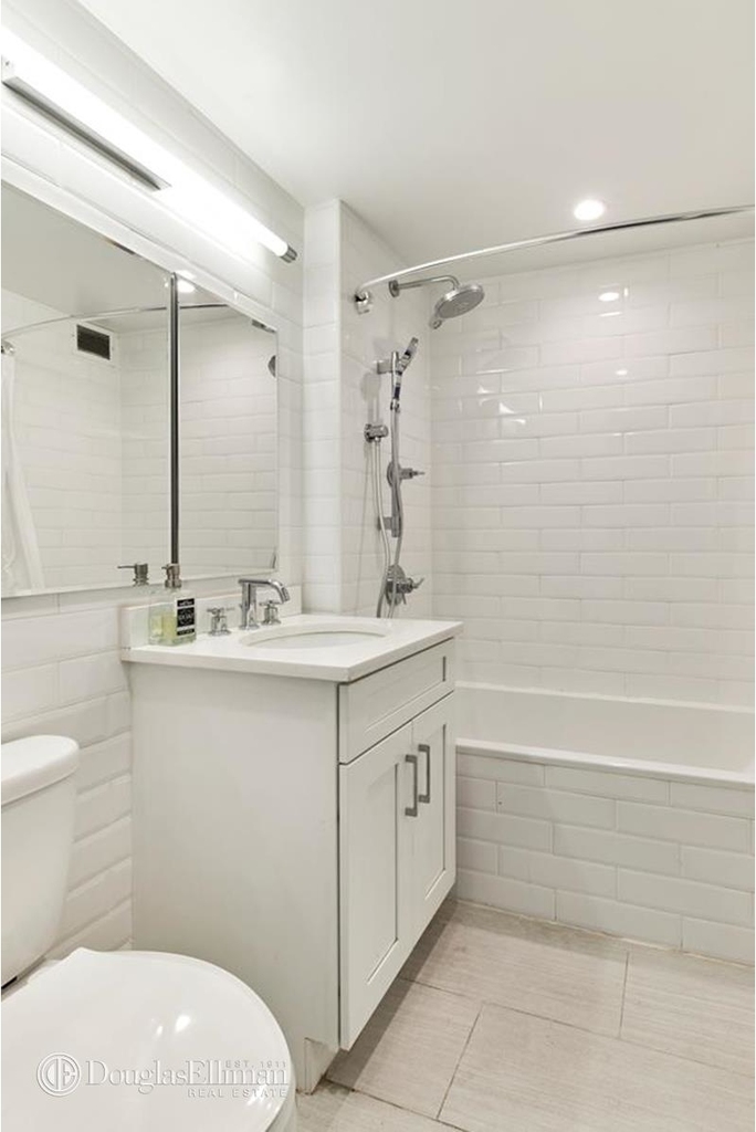 1325 Fifth Avenue - Photo 4