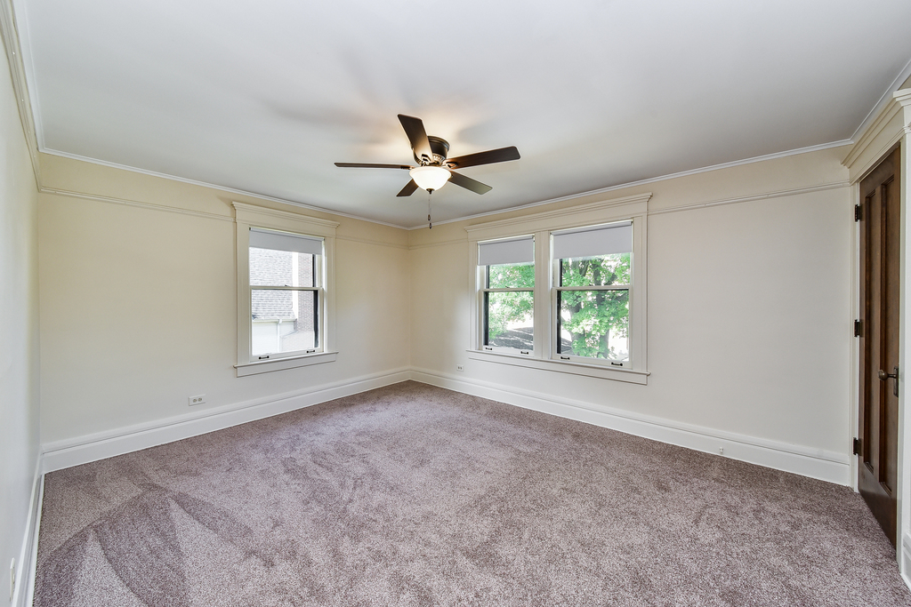 326 East Benton Avenue - Photo 14